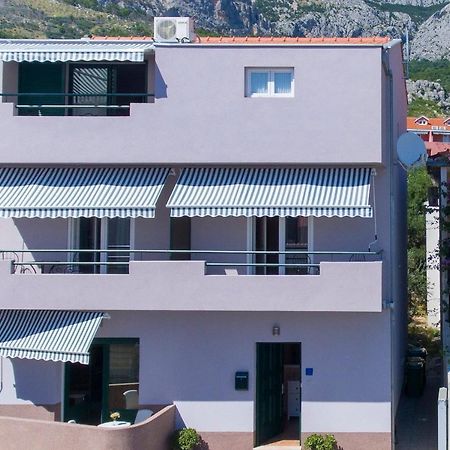 Apartments Loncar Tucepi Luaran gambar