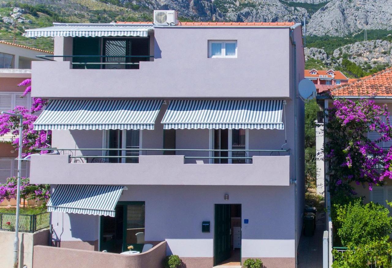 Apartments Loncar Tucepi Luaran gambar