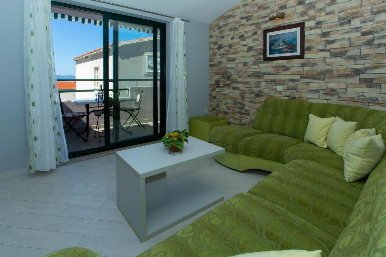 Apartments Loncar Tucepi Luaran gambar