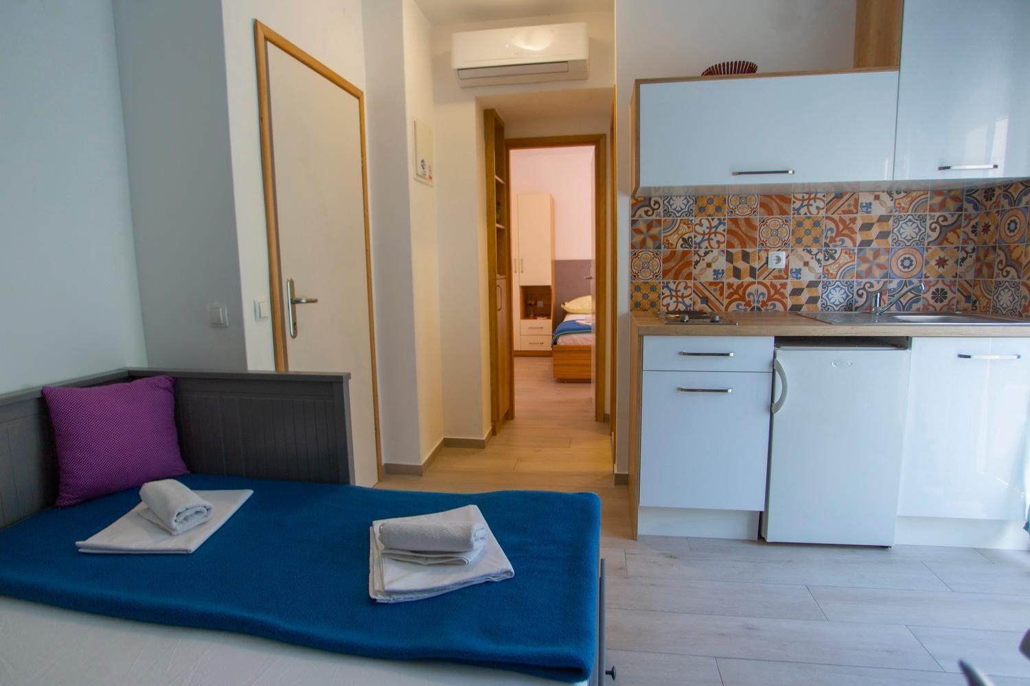 Apartments Loncar Tucepi Luaran gambar